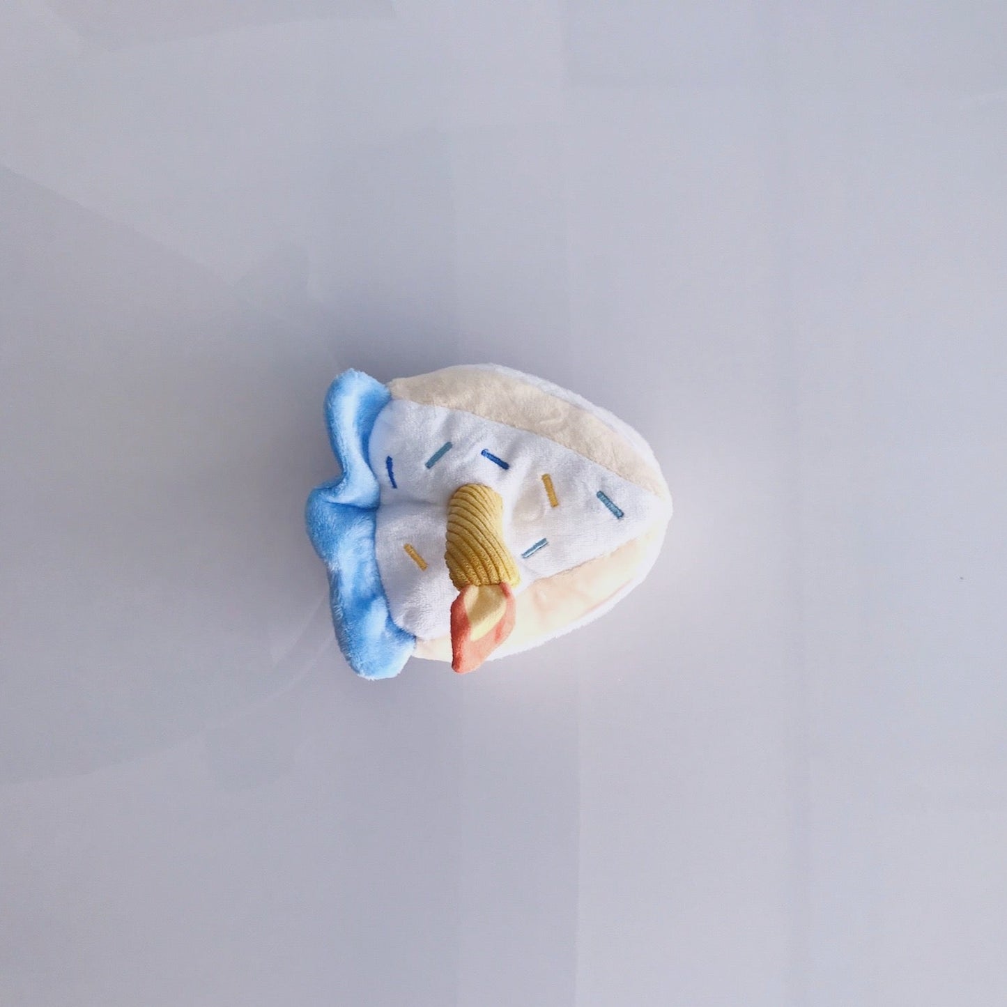 Cake toy